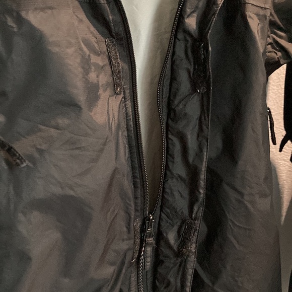 Helly Hansen windbreaker/rain jacket - Picture 5 of 8